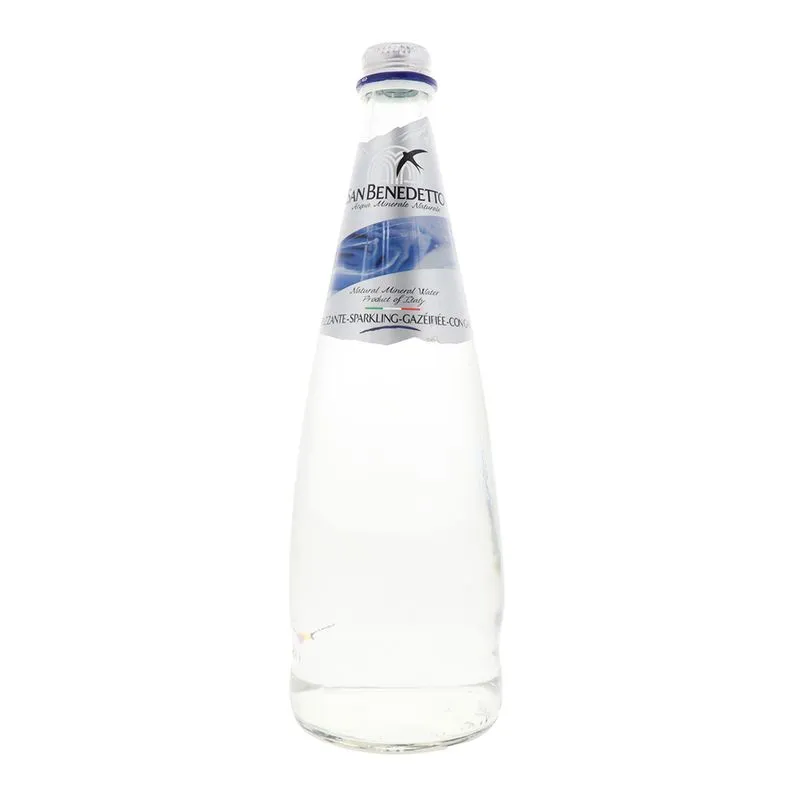 14.10 Agua con gas 750ml