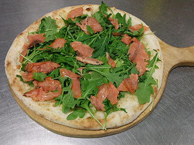19.4 Focaccia al Salmone 