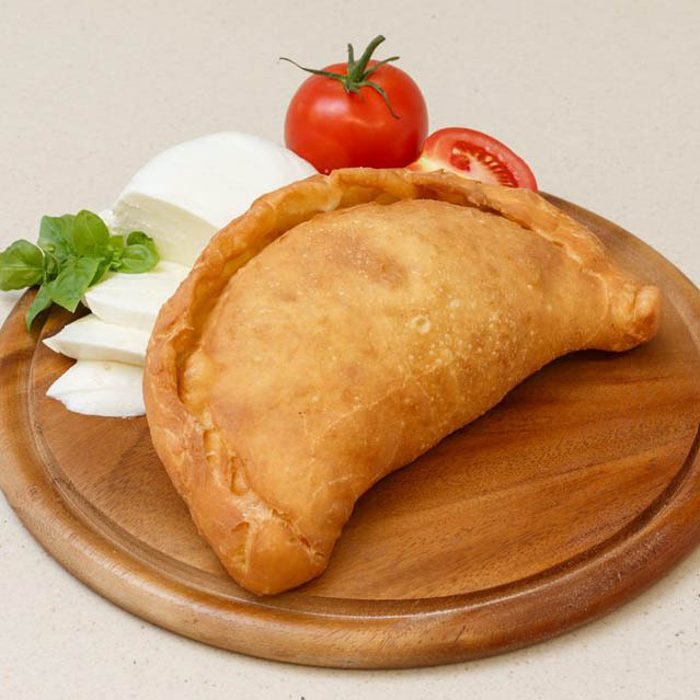 7.3 Pizza Frita Calabrese
